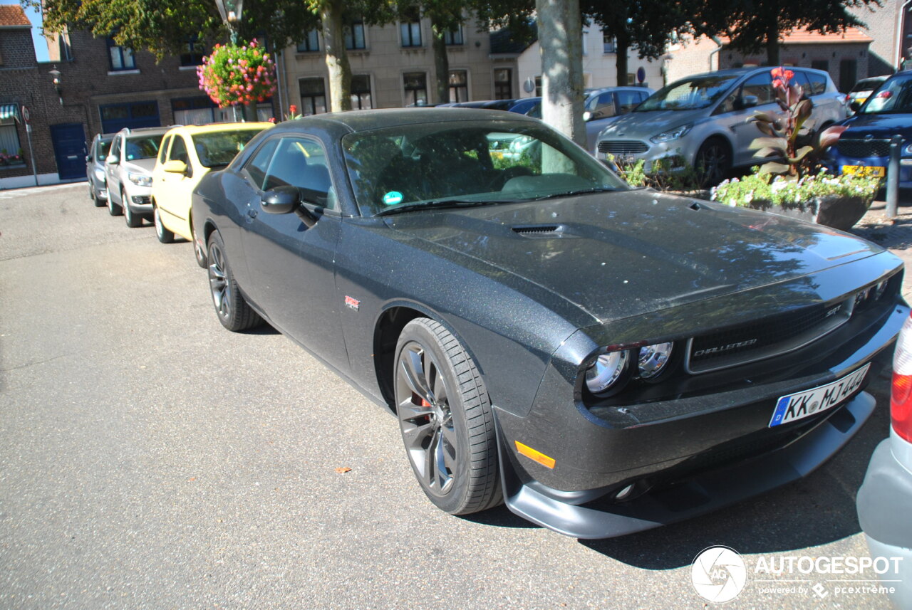 Dodge Challenger SRT-8 392