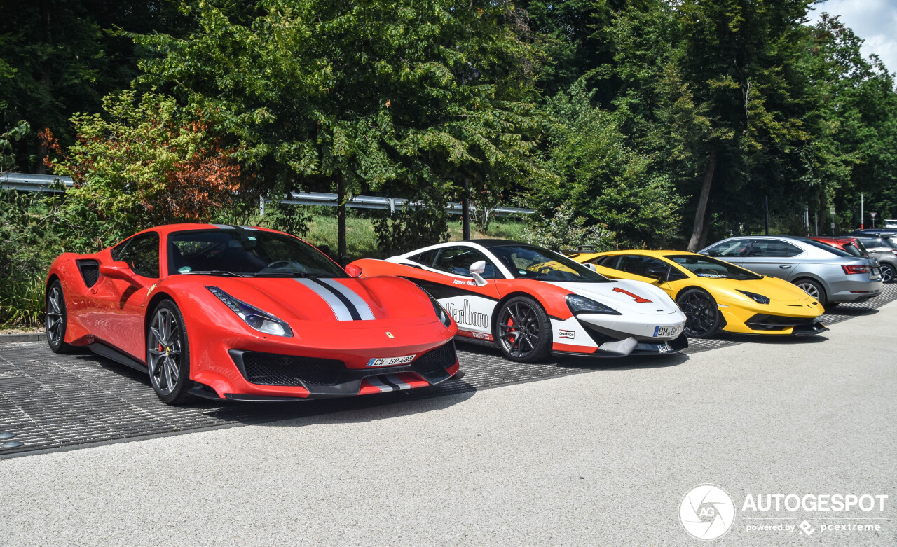 Ferrari 488 Pista