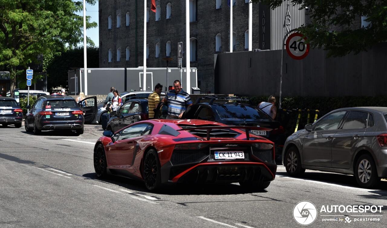 Lamborghini Aventador LP750-4 SuperVeloce