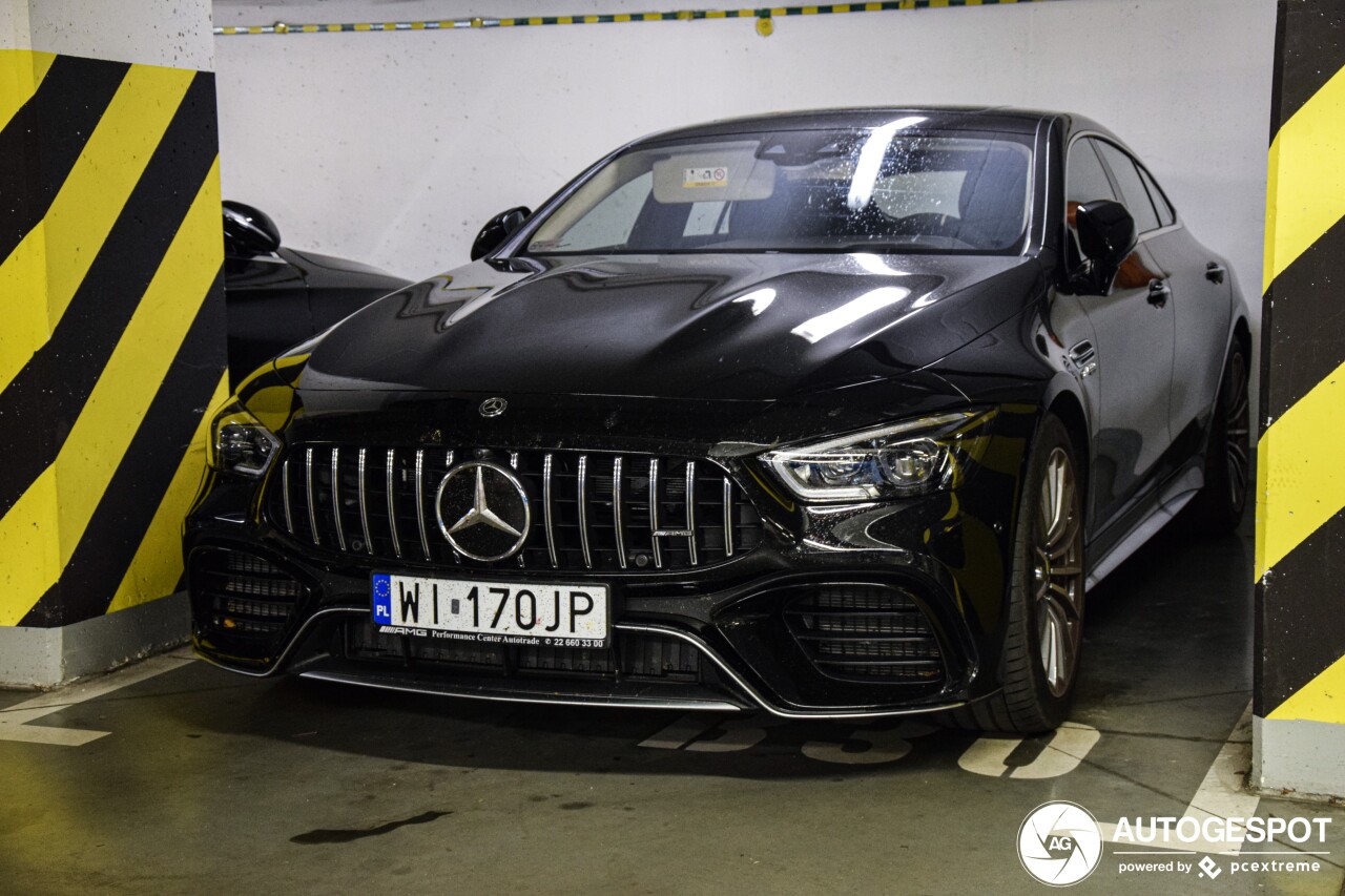 Mercedes-AMG GT 63 S X290