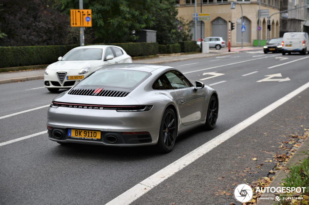 Porsche 992 Carrera 4S