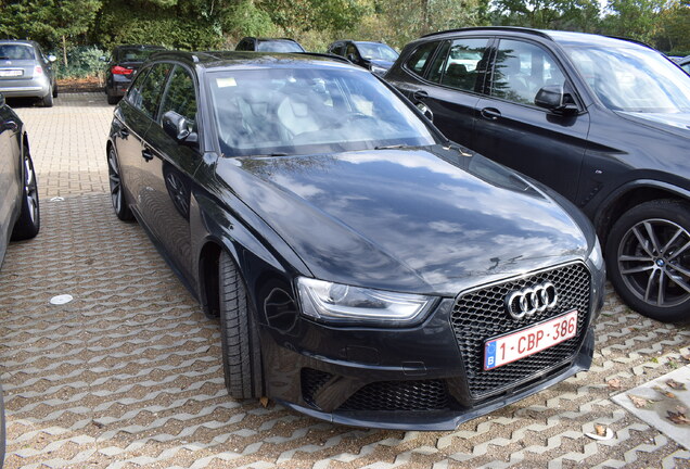 Audi RS4 Avant B8