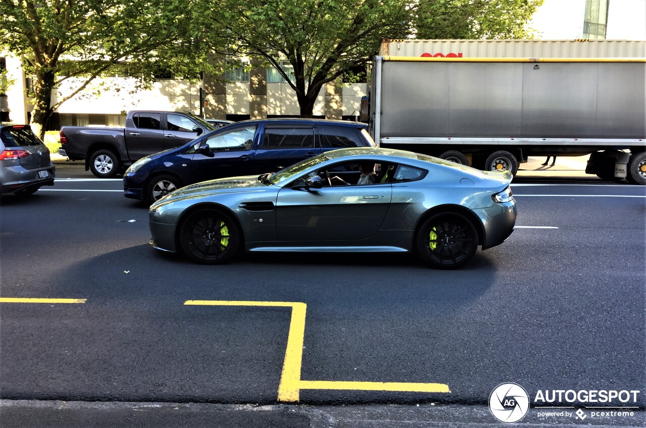 Aston Martin V12 Vantage S AMR