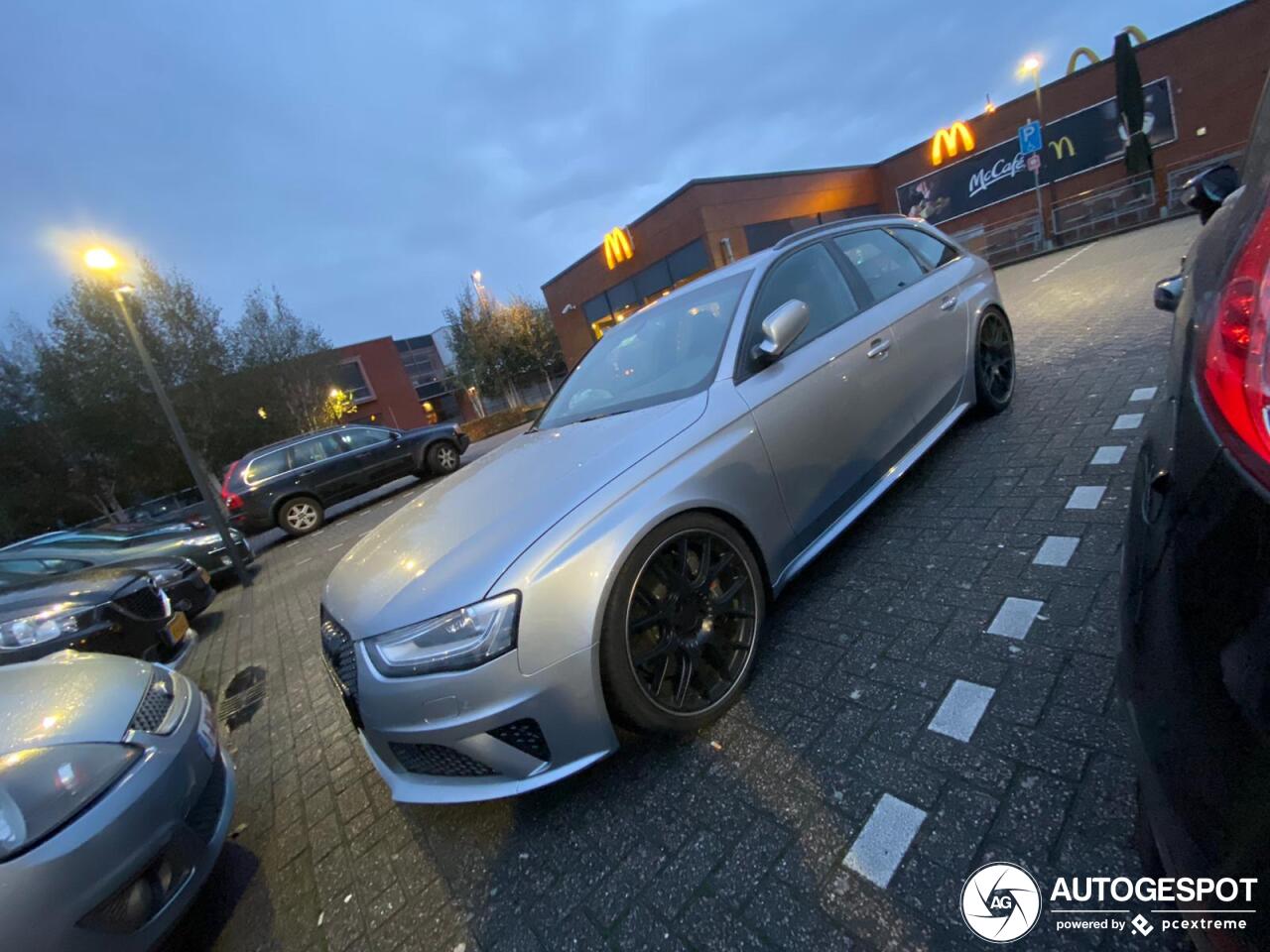 Audi RS4 Avant B8