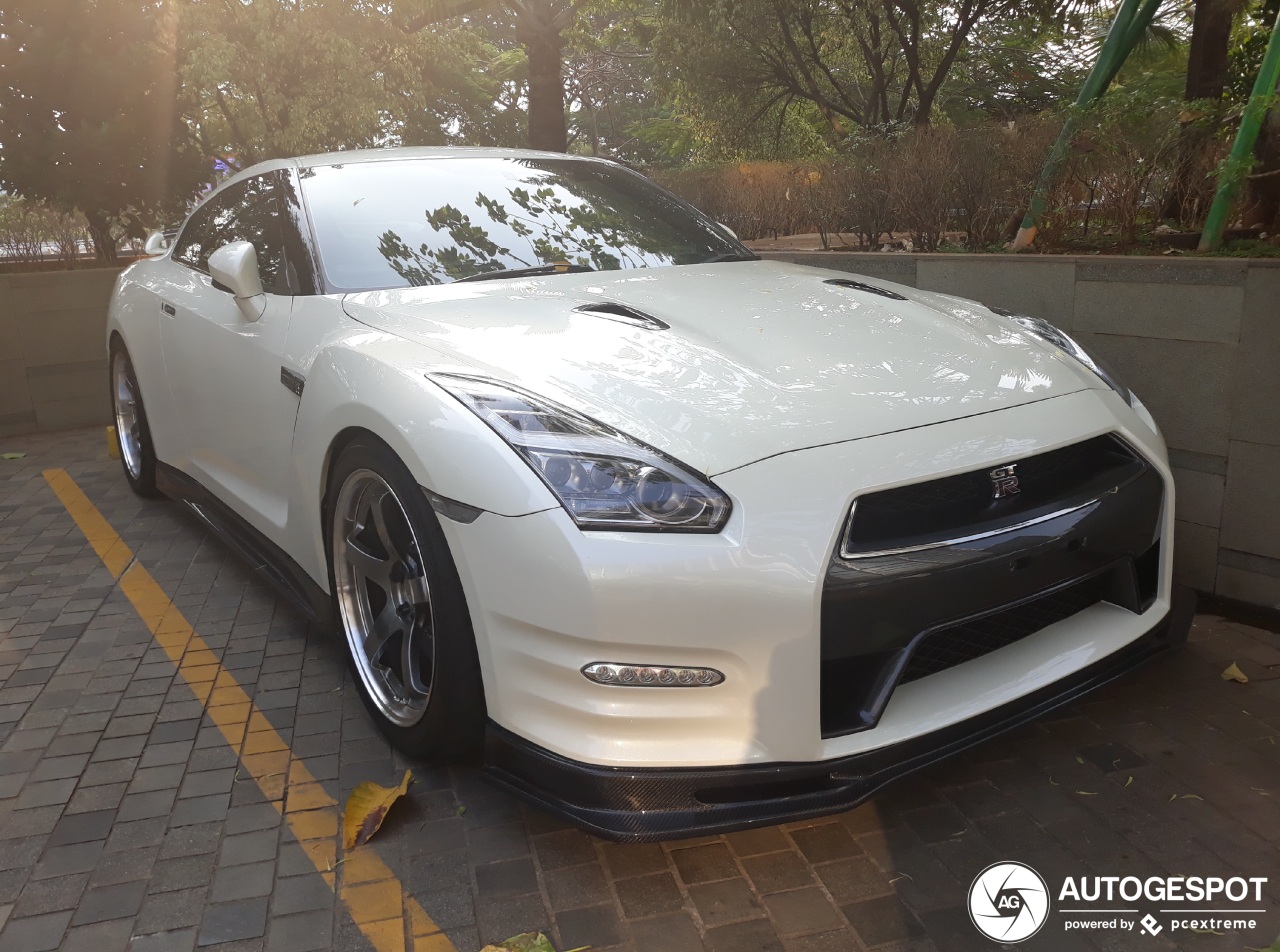 Nissan GT-R 2014