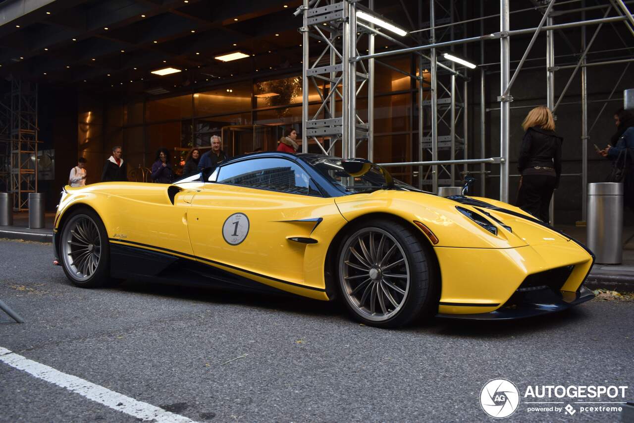 Pagani Huayra Roadster