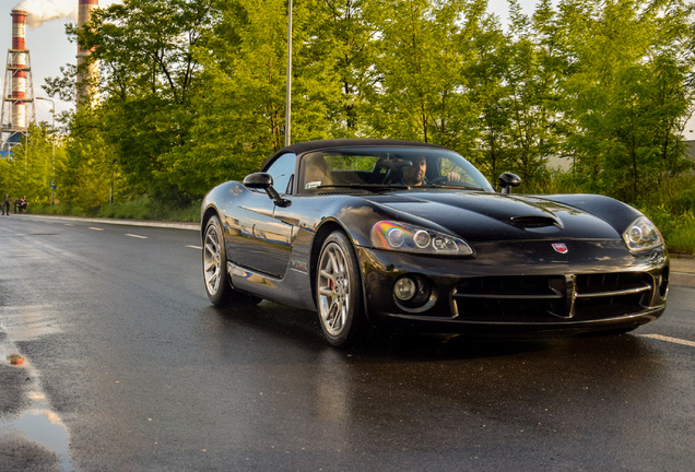 Dodge Viper SRT-10 Roadster 2003