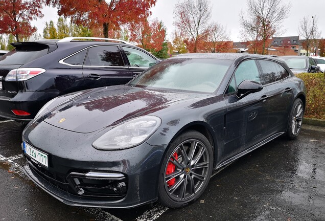 Porsche 971 Panamera Turbo Sport Turismo