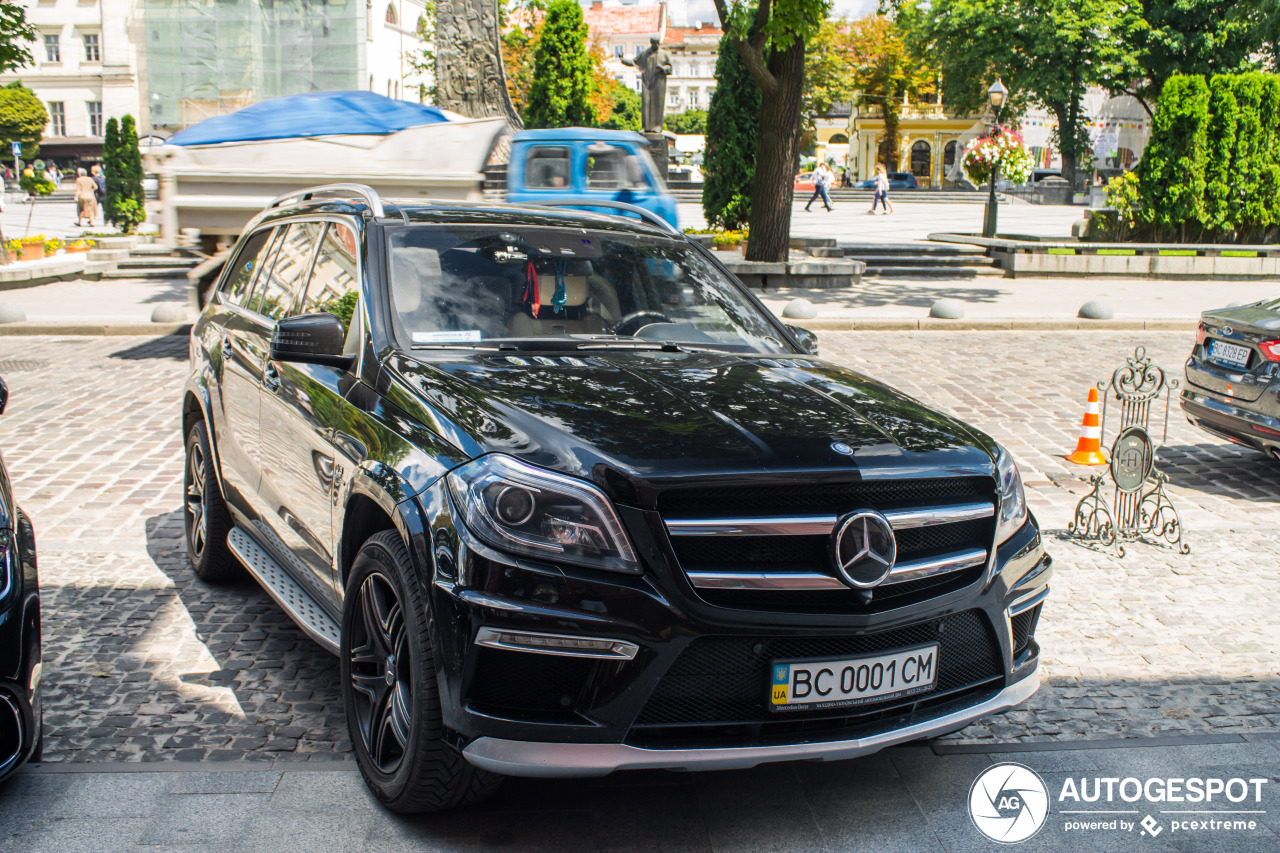 Mercedes-Benz GL 63 AMG X166