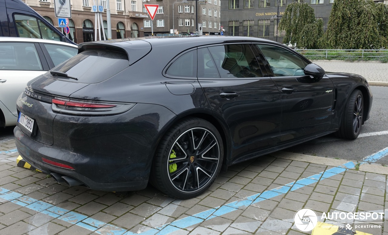 Porsche 971 Panamera Turbo S E-Hybrid Sport Turismo