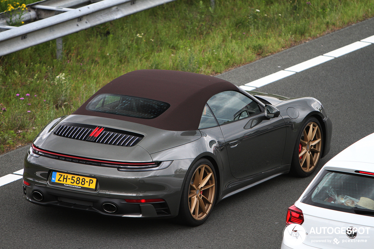 Porsche 992 Carrera 4S Cabriolet