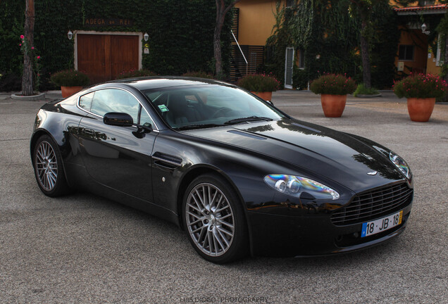 Aston Martin V8 Vantage