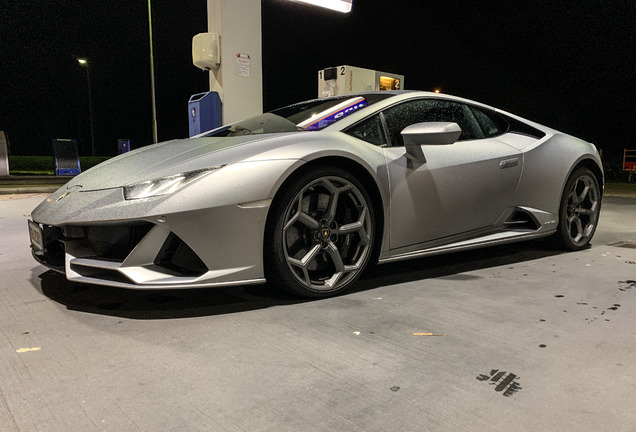 Lamborghini Huracán LP640-4 EVO