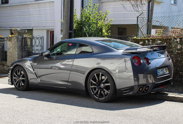 Nissan GT-R 2012