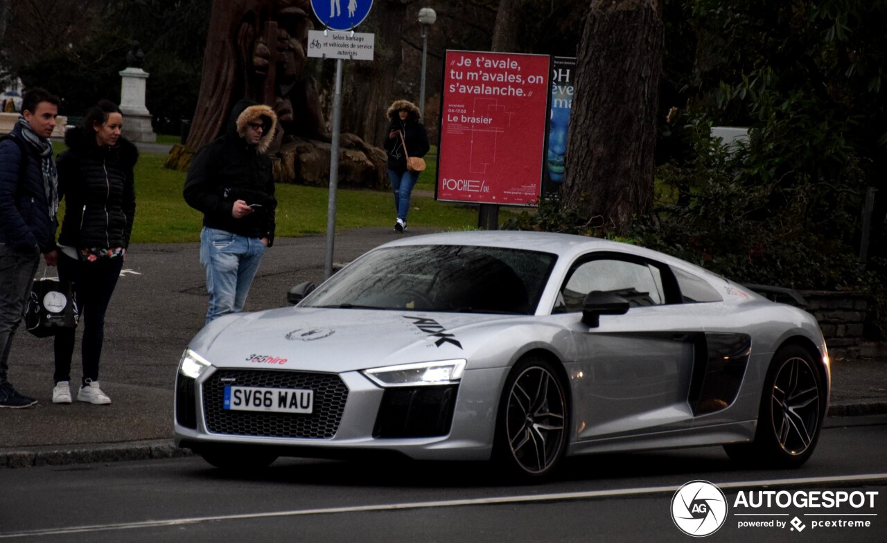 Audi R8 V10 Plus 2015