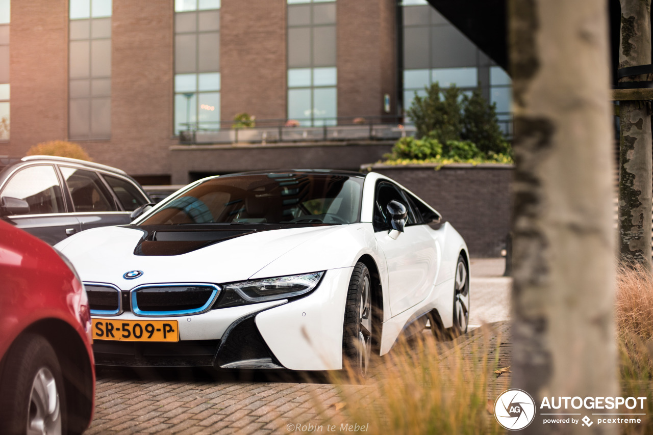 BMW i8