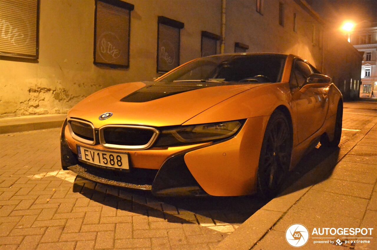 BMW i8