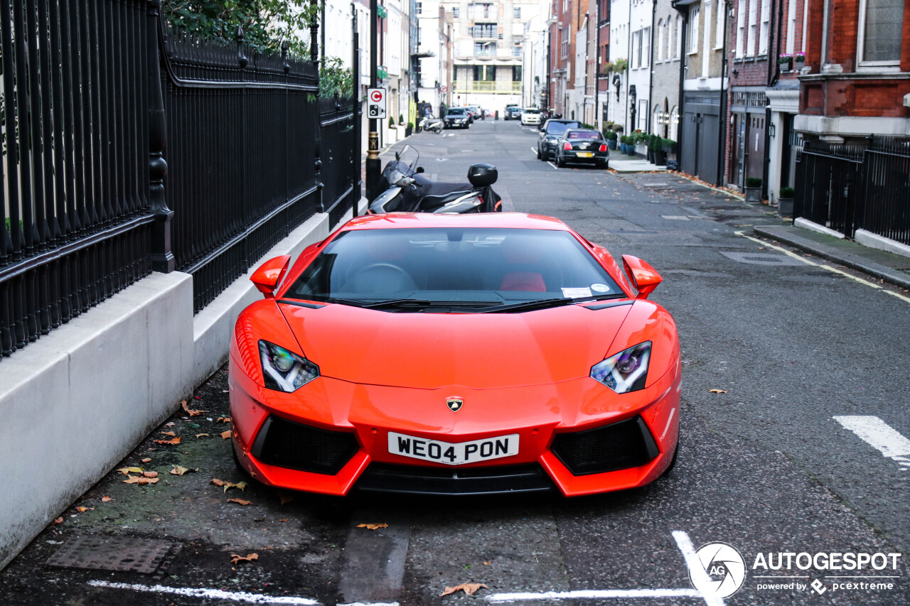 Lamborghini Aventador LP700-4