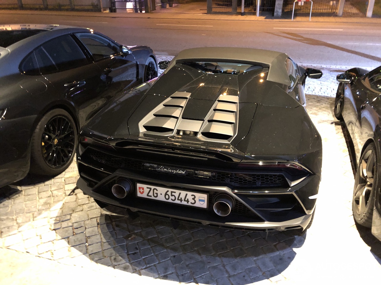 Lamborghini Huracán LP640-4 EVO Spyder