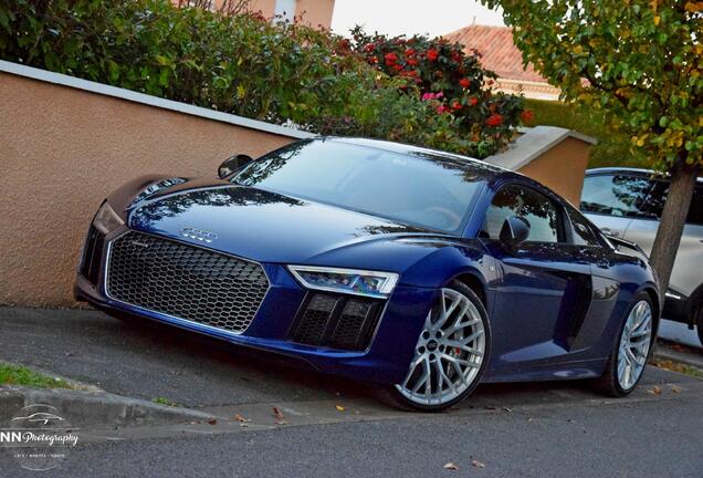 Audi R8 V10 Plus 2015