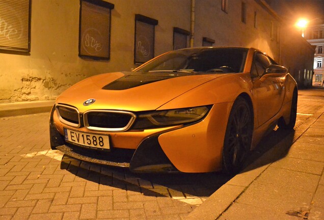 BMW i8