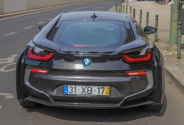 BMW i8