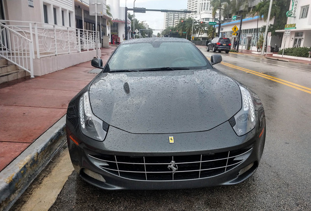 Ferrari FF