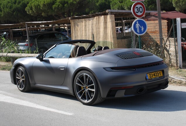 Porsche 992 Carrera 4S Cabriolet