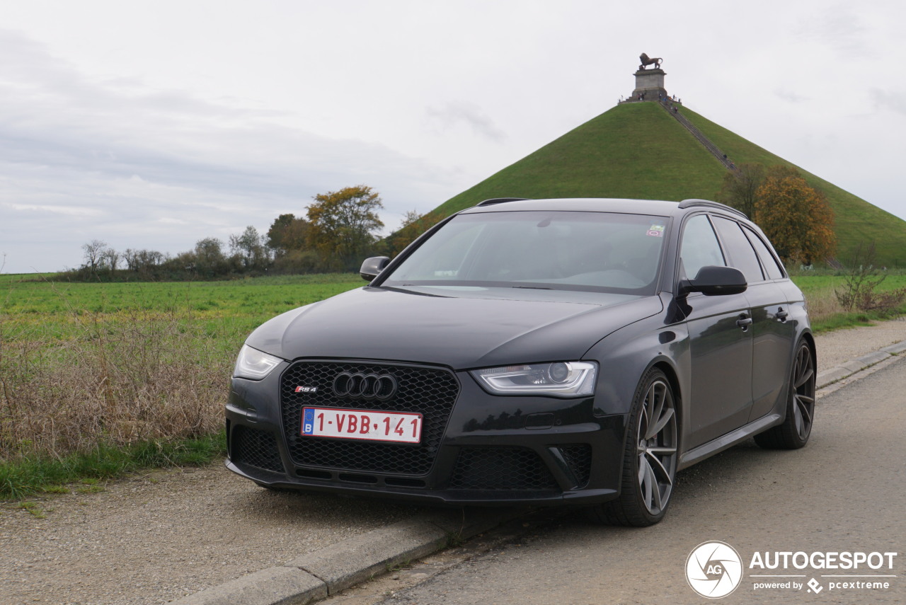 Audi RS4 Avant B8