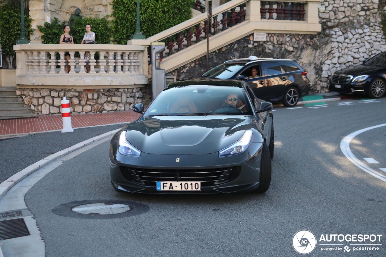 Ferrari GTC4Lusso