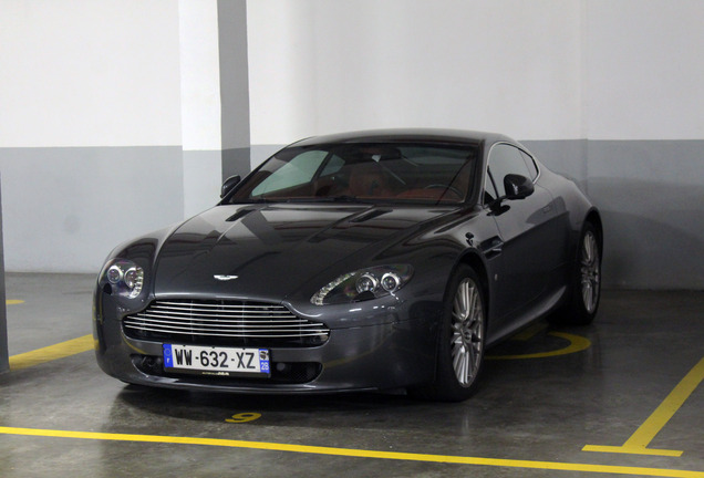 Aston Martin V8 Vantage