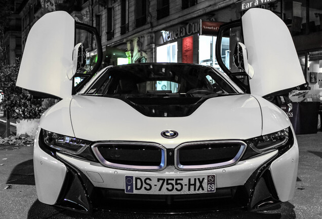 BMW i8