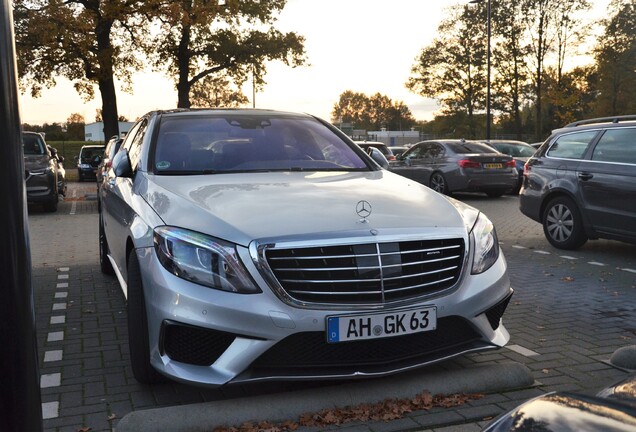 Mercedes-Benz S 63 AMG V222