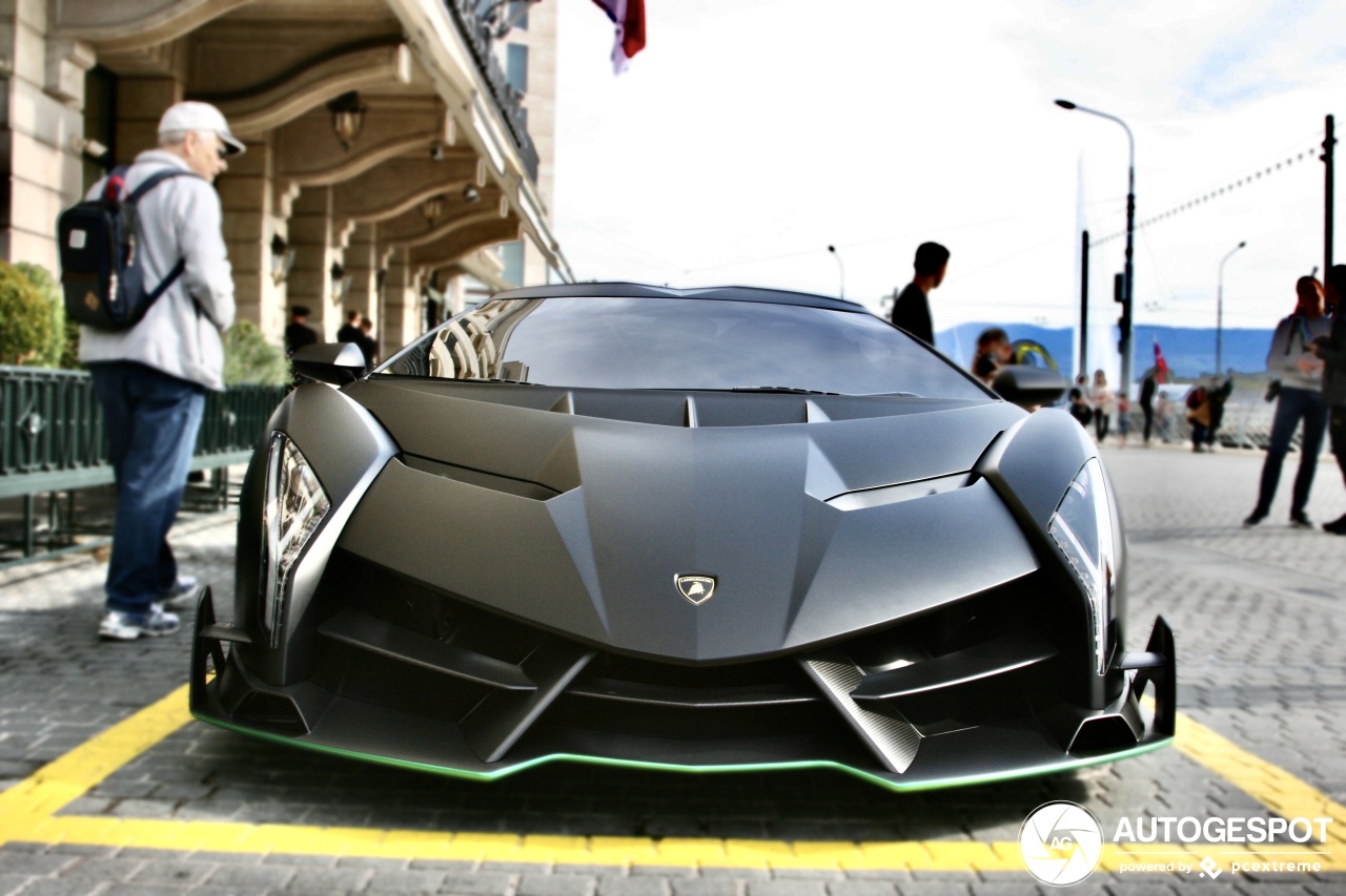 Lamborghini Veneno LP750-4 Roadster