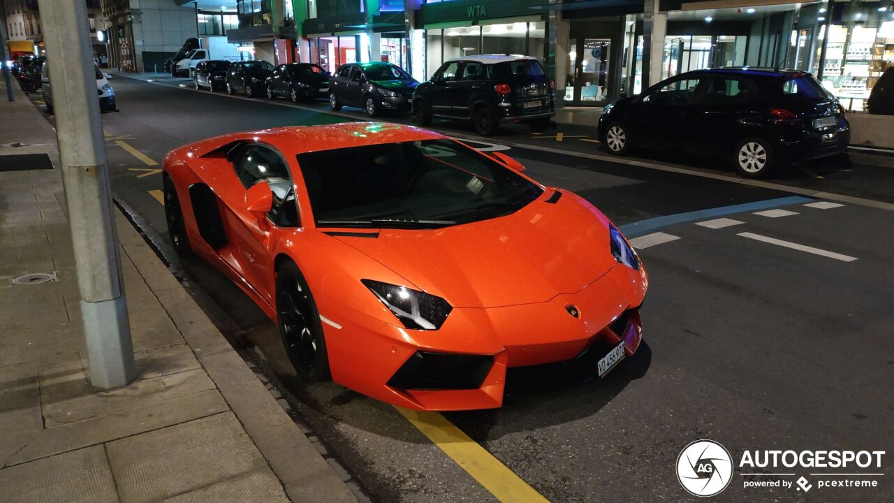 Lamborghini Aventador LP700-4