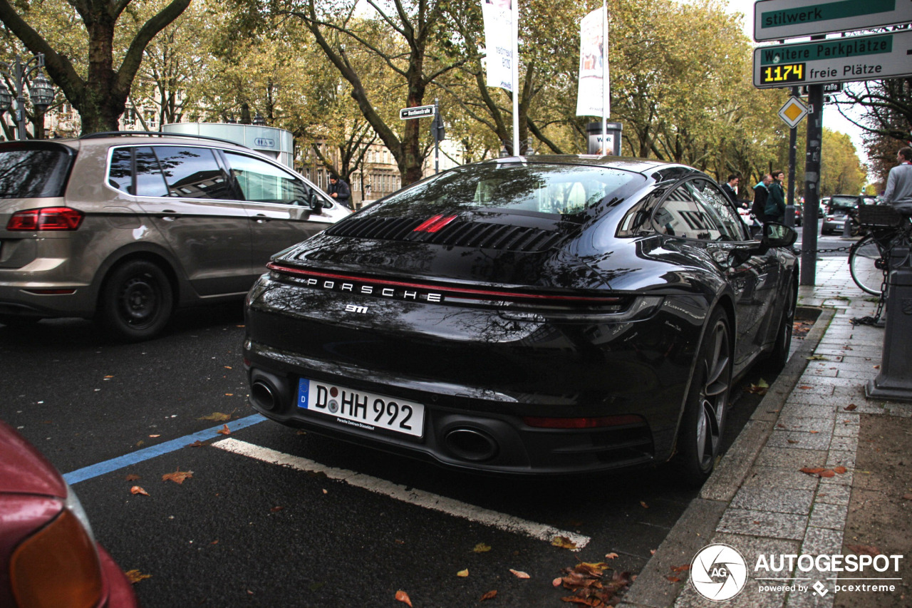 Porsche 992 Carrera 4S