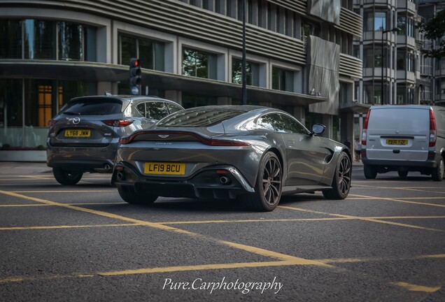 Aston Martin V8 Vantage 2018