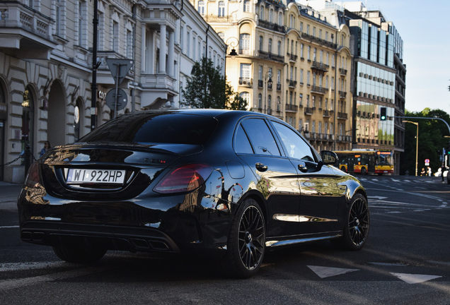 Mercedes-AMG C 63 S W205