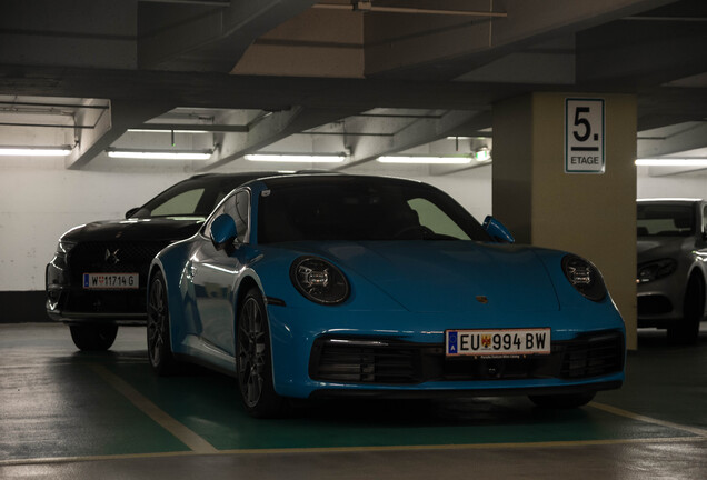 Porsche 992 Carrera 4S