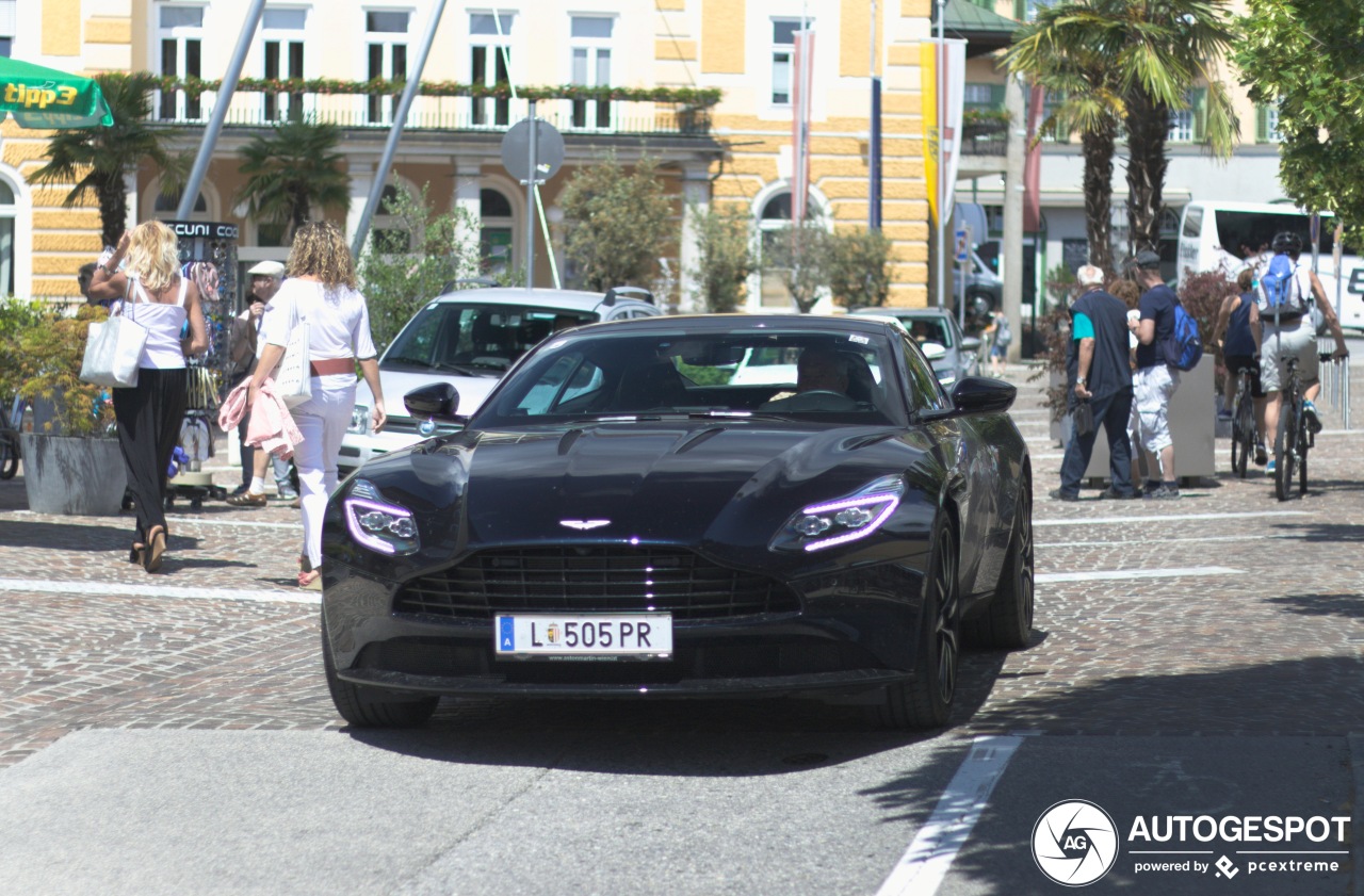 Aston Martin DB11