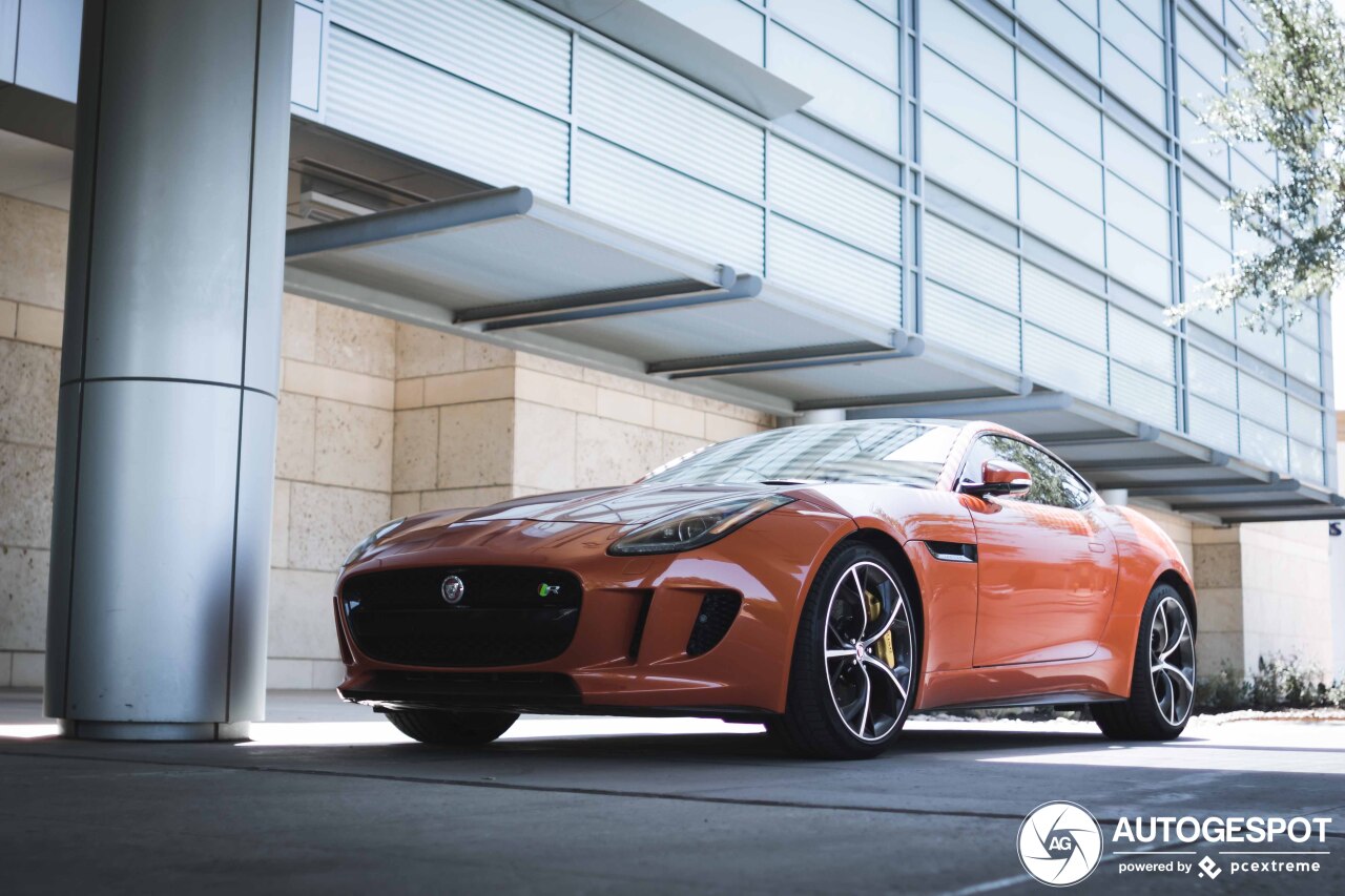 Jaguar F-TYPE R Coupé