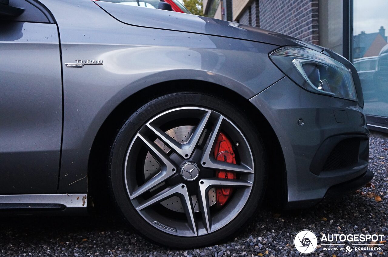 Mercedes-Benz A 45 AMG