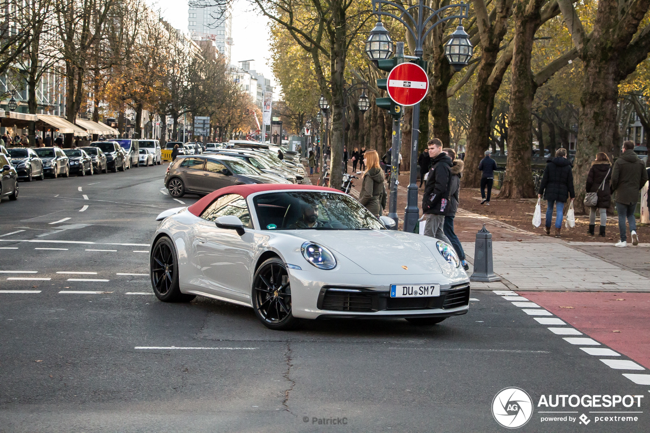 Porsche 992 Carrera 4S Cabriolet