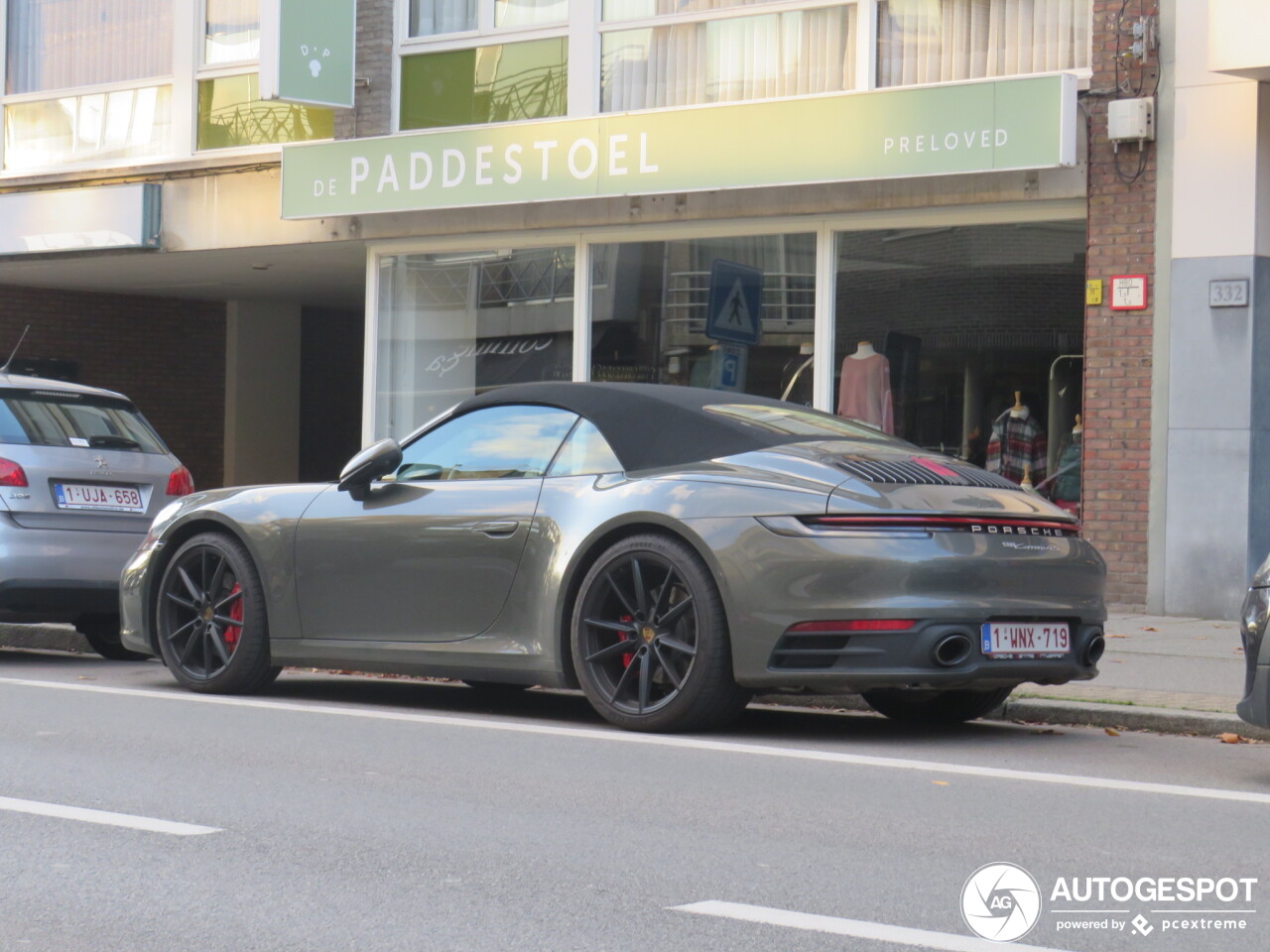 Porsche 992 Carrera 4S Cabriolet