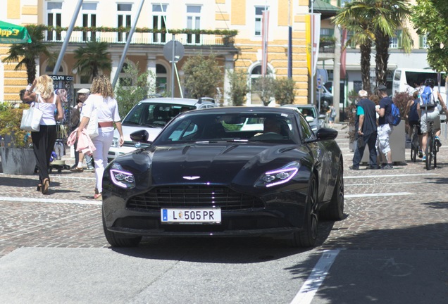 Aston Martin DB11