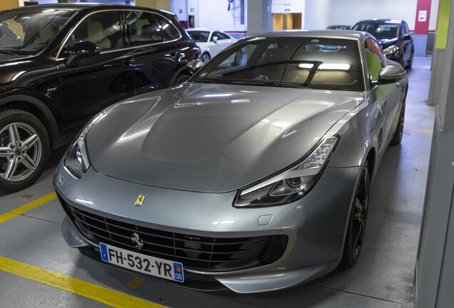 Ferrari GTC4Lusso