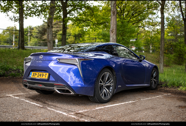 Lexus LC 500h Structural Blue Edition