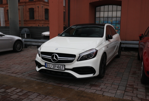 Mercedes-AMG A 45 W176 2015