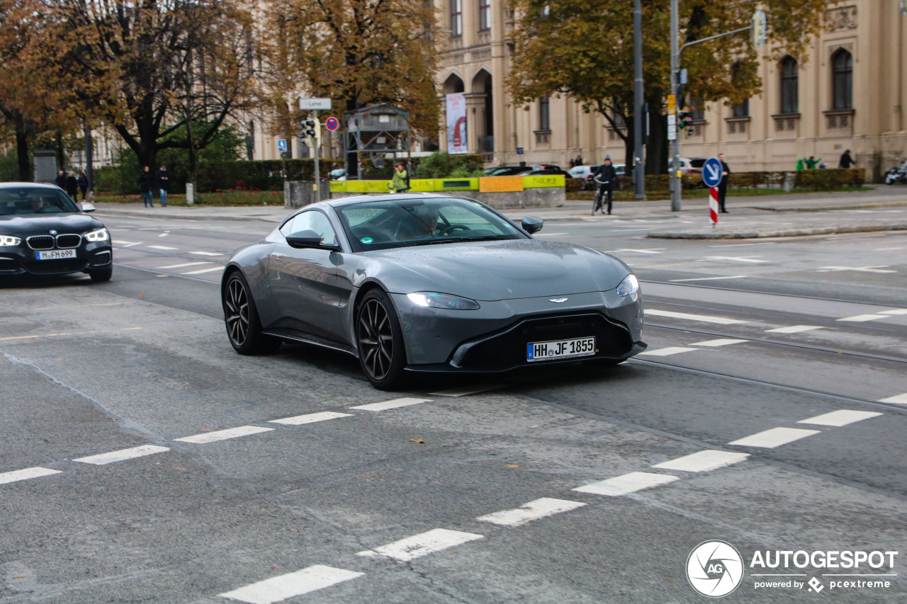 Aston Martin V8 Vantage 2018