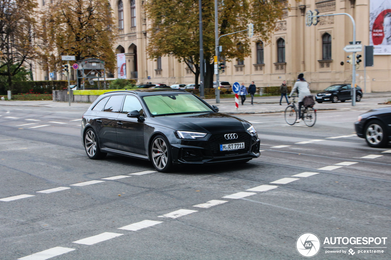 Audi RS4 Avant B9